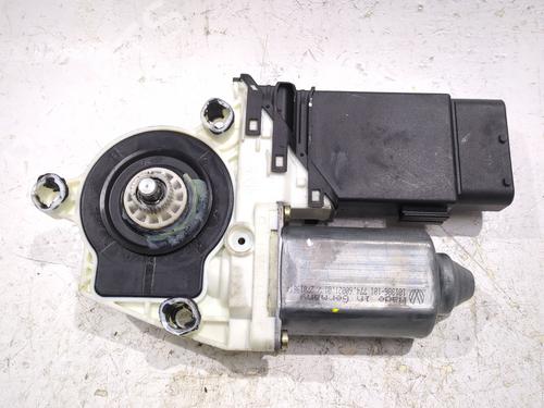 Used Right front window motor Right front window motor VW GOLF IV (1J1) 1.6 (100 hp) 32698603 32698603