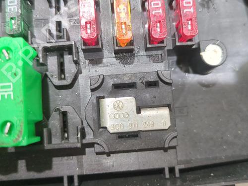 Fuse box VW CADDY III Box Body/MPV (2KA, 2KH, 2CA, 2CH) 1.9 TDI | BP26953203E1