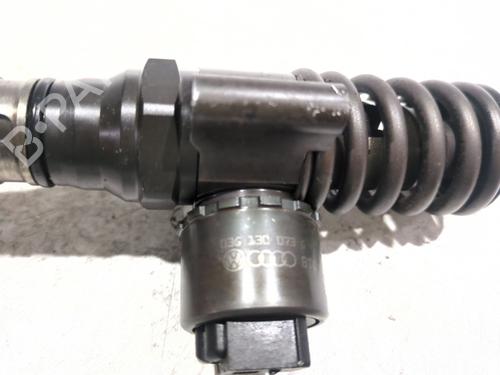 Injector AUDI A4 B7 (8EC) 2.0 TDI 16V | BP32163534M100 