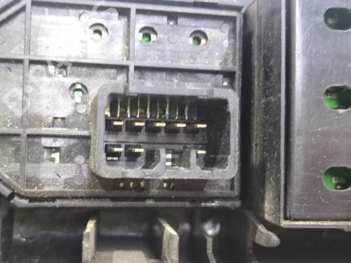Left front window switch KIA SORENTO I (JC) 2.5 CRDi 4WD | BP33604999I27  - Image 5