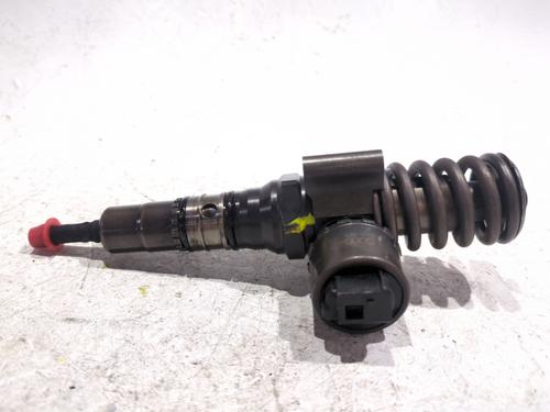 Injector AUDI A4 B7 (8EC) 2.0 TDI 16V | BP32163535M100
