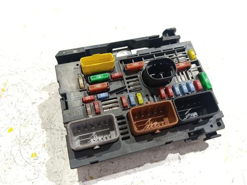 Used Fuse box Fuse box CITROËN C5 III (RD_) 2.0 HDi 150 / BlueHDi 150 (RDRHEA, RDRHE8, RDAHRM,... (150 hp) 40080357 40080357
