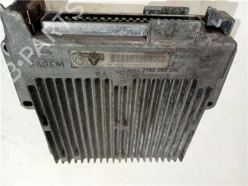 Module électronique RENAULT TWINGO I (C06_) 1.2 (C067) (54 hp) 23913909