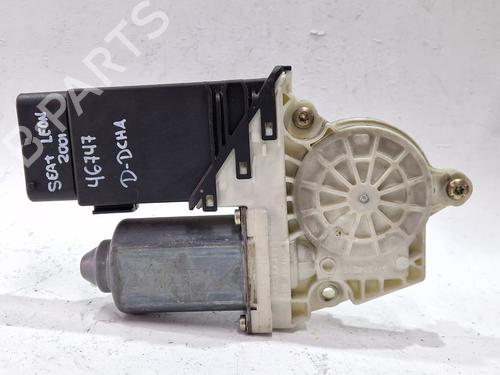 Vindusheismotor høyre foran SEAT LEON (1M1) 1.9 TDI (110 hp) 29998731