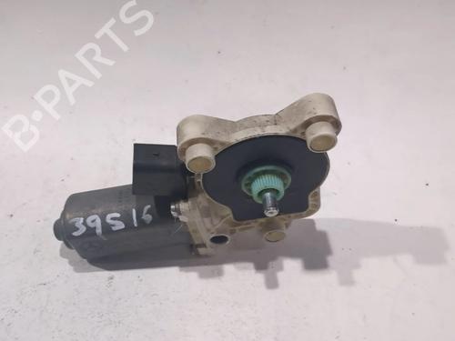 Portierruitmotor linksvoor MERCEDES-BENZ C-CLASS (W203) C 220 CDI (203.006, 203.008) (143 hp) 23927709