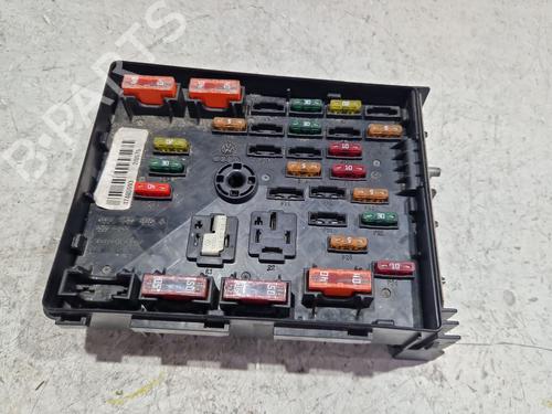 Used Fuse box VW PASSAT B7 (362) 1.6 TDI (105 hp) 30831976