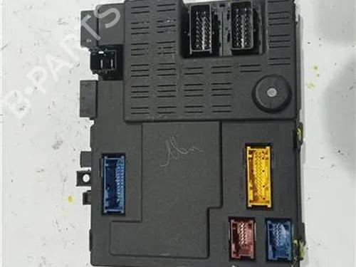 Używane Skrzynka bezpieczników CITROËN XSARA (N1) 1.9 TD (90 hp) 24967846