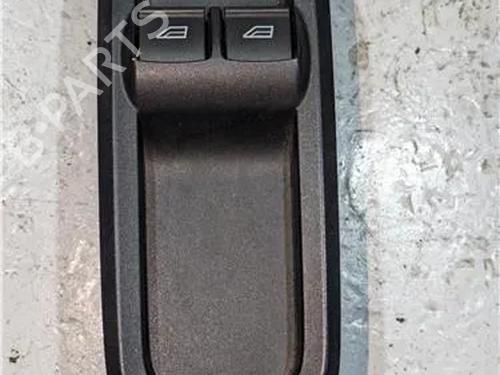Fensterheberschalter links vorne für FORD FIESTA VI (CB1, CCN) 1.6 TDCi (90 hp) 23924466