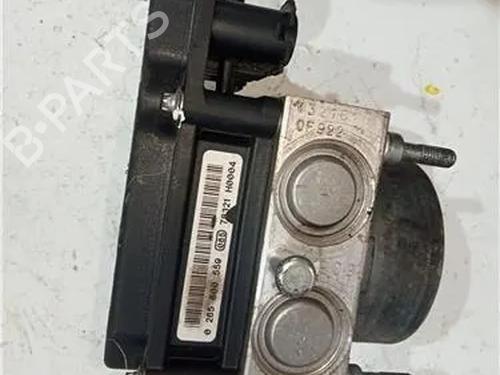 Used ABS pump RENAULT CLIO III Grandtour (KR0/1_) 1.2 16V (KR0P) (101 hp) 23932259