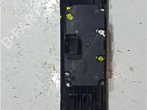 Switch BMW 5 (E60) 525 i | BP23915087I30 
