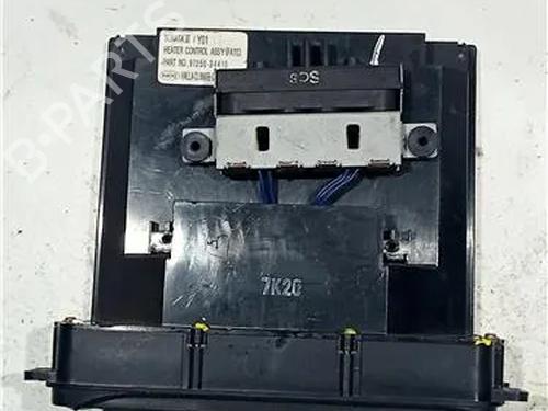Climate control HYUNDAI SONATA IV (EF) 2.5 V6 24V | BP23930467I5 
