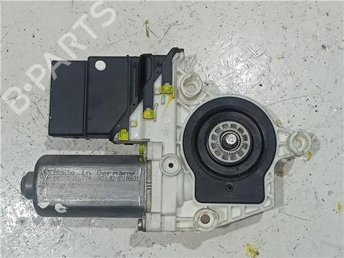 Rudehejsemotor bagstkærm venstre SEAT LEON (1M1) 1.9 TDI | BP23923266E23 