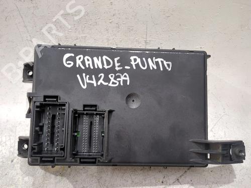 Fuse box FIAT GRANDE PUNTO (199_) 1.3 D Multijet | BP29222774E1 