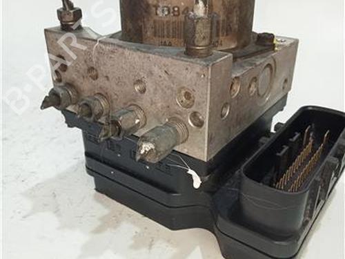 Used ABS pump NISSAN X-TRAIL I (T30) 2.2 dCi 4x4 (136 hp) 23933150