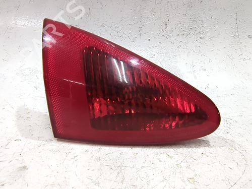 Feu de coffre gauche ALFA ROMEO 147 (937_) 1.9 JTDM 16V (937.AXN1B, 937.BXN1B) (150 hp) 32745341