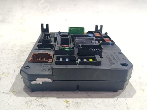 Fuse box CITROËN C4 II (NC_) 1.6 HDi 110 | BP39641155E1 - Image 3
