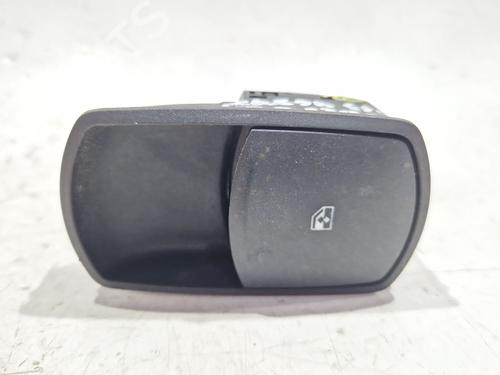 Used Right front window switch OPEL CORSA E (X15) [2014-2026]  32656262