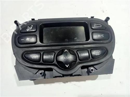 AC Styreenhet / Manøvreringsenhet PEUGEOT 206 Hatchback (2A/C) 1.6 16V (107 hp) 23931789