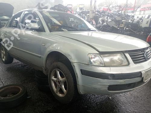 Left headlight VW PASSAT B5 (3B2) 1.9 TDI 4motion | BP33303032C28 - Image 10