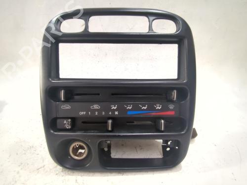 Used Climate control Climate control HYUNDAI ACCENT I (X-3) 1.3 i 12V (84 hp) 36766713 36766713