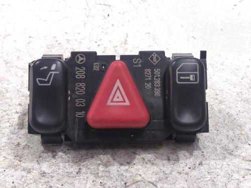 Used Warning switch Warning switch MERCEDES-BENZ CLK (C208) CLK 230 Kompressor (208.348) (197 hp) 33931134 33931134