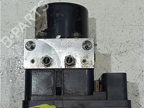 ABS Bremseaggregat FORD FOCUS II Saloon (DB_, FCH, DH) 2.0 TDCi (136 hp) 23924111