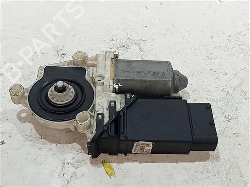 Used Left front window motor SEAT LEON (1P1) 2.0 TDI 16V (140 hp) 23911755