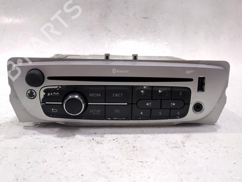 Used Radio Radio RENAULT MEGANE IV Saloon 1.5 dCi 110 (110 hp) 33605696 33605696