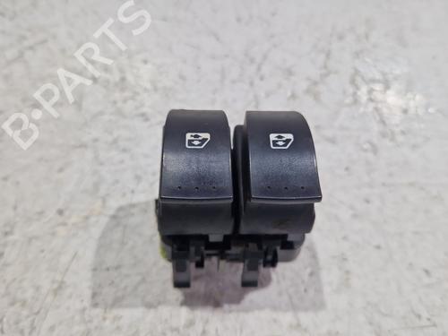 Used Left front window switch Left front window switch RENAULT MEGANE II (BM0/1_, CM0/1_) 1.9 dCi (BM0G, CM0G) (120 hp) 32697789 32697789
