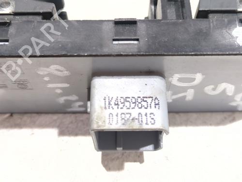 Left front window switch VW GOLF V (1K1) 1.9 TDI | BP32163530I27