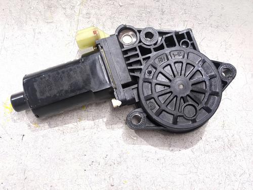 Used Left front window motor HYUNDAI ELANTRA III (XD) 2.0 CRDi (113 hp) 29698299
