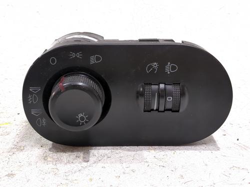 Used Headlight switch Headlight switch SEAT IBIZA III (6L1) 1.9 TDI (100 hp) 33301979 33301979