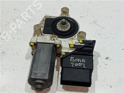 Used Right rear window motor VW BORA I (1J2) 1.9 SDI (68 hp) 23912918
