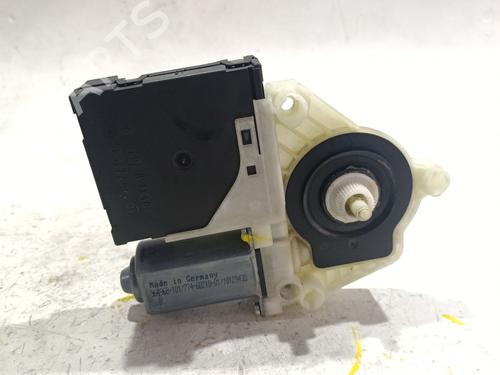 Left front window motor VW GOLF VI (5K1) 2.0 R 4motion | BP39956428E21 - Image 2