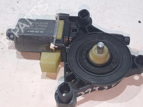 Used Right front window motor SEAT LEON ST (5F8) 2.0 TDI (150 hp) 23903022