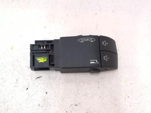 Used Steering wheel controls RENAULT TWINGO II (CN0_) 1.2 16V (CN04, CN0B) (75 hp) 26974292