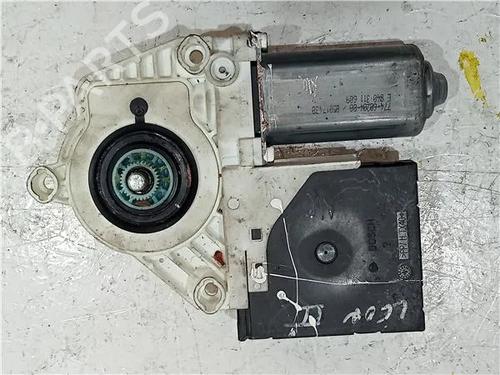 Right front window motor SEAT LEON (1P1) 2.0 TDI 16V | BP23913156E20 