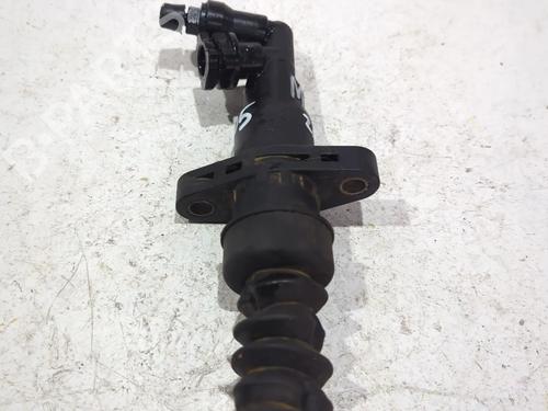 Used Clutch slave cylinder MINI MINI (R50, R53) One (90 hp) 23903013