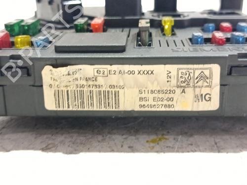 Fuse box LAND ROVER DISCOVERY V VAN (L462) 2.0 Sd4 4x4 | BP40279288E1 - Image 2