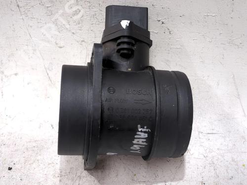 Used Mass air flow sensor VW GOLF IV (1J1) 1.9 TDI (110 hp) 28599430