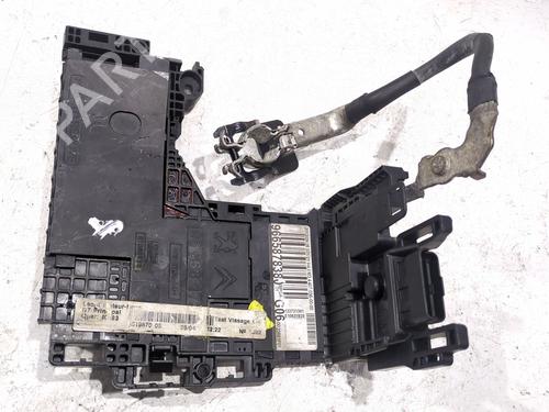 Used Fuse box CITROËN C4 II (NC_) 1.6 HDi 110 (112 hp) 31872605