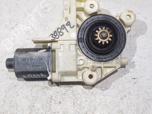 Rudehejsemotor forskærm venstre FORD FOCUS II (DA_, HCP, DP) 1.6 TDCi (90 hp) 23902922