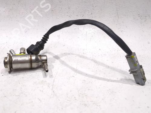 Used Injector DACIA DUSTER (HM_) 1.5 dCi 90 (HMAA) (90 hp) 31753779