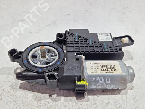 Motor elevalunas delantero derecho VW POLO IV (9N_, 9A_) 1.4 TDI (75 hp) 30192789