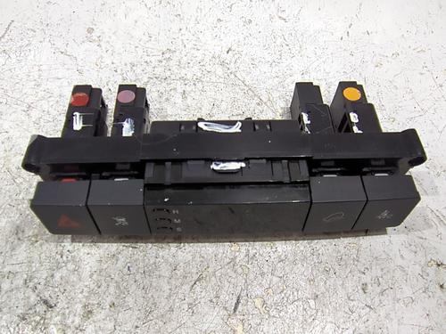 Switch CHEVROLET CAPTIVA (C100, C140) 2.0 D 4WD | BP32657550I30