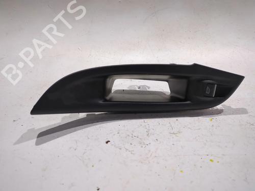 Used Right rear window switch FORD FOCUS III 1.5 TDCi (120 hp) 23926498