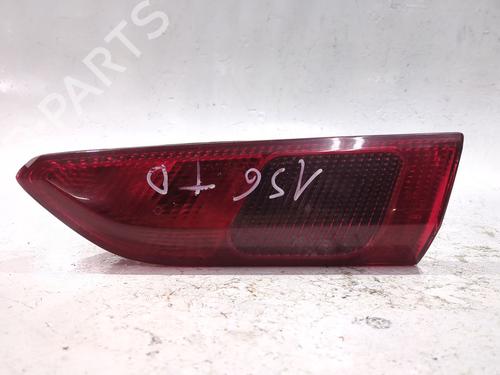 Farolim direito da mala Farolim direito da mala ALFA ROMEO 156 (932_) 1.9 JTD (932B2) (105 hp) 34434640 34434640