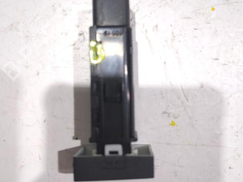 Switch HYUNDAI SANTA FÉ I (SM) 2.0 CRDi All-wheel Drive | BP23925874I30 