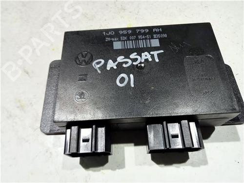 Used Electronic module VW PASSAT B5.5 (3B3) 1.9 TDI (130 hp) 23921273