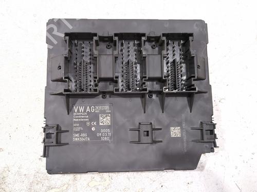 Used Fuse box Fuse box VW CADDY III MPV (2KB, 2KJ, 2CB, 2CJ) 2.0 TDI 16V 4motion (140 hp) 33302693 33302693
